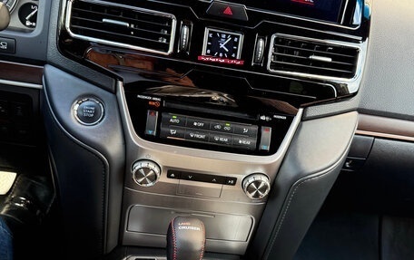 Toyota Land Cruiser 200, 2018 год, 9 499 000 рублей, 9 фотография