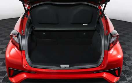 Toyota C-HR I рестайлинг, 2020 год, 2 490 000 рублей, 10 фотография