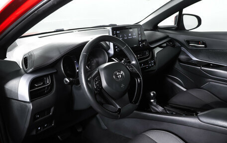 Toyota C-HR I рестайлинг, 2020 год, 2 490 000 рублей, 15 фотография