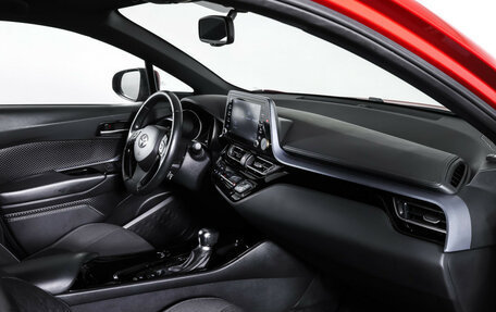 Toyota C-HR I рестайлинг, 2020 год, 2 490 000 рублей, 11 фотография