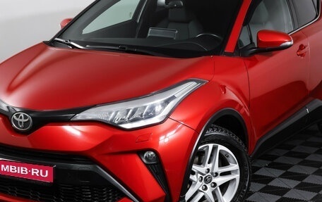 Toyota C-HR I рестайлинг, 2020 год, 2 490 000 рублей, 24 фотография