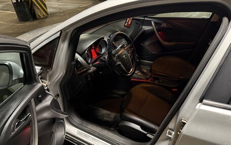 Opel Astra J, 2010 год, 555 000 рублей, 9 фотография