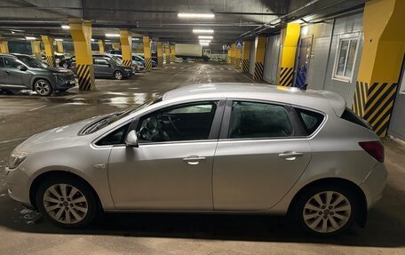 Opel Astra J, 2010 год, 555 000 рублей, 8 фотография