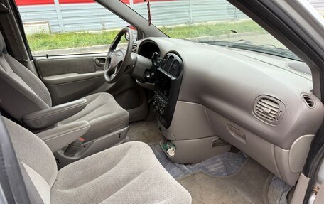 Chrysler Voyager IV, 2003 год, 250 000 рублей, 12 фотография