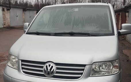 Volkswagen Multivan T5, 2005 год, 1 490 000 рублей, 1 фотография