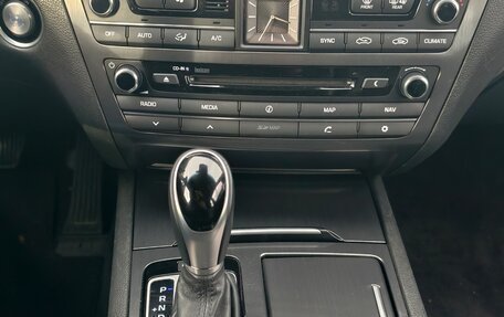 Hyundai Genesis II, 2016 год, 2 400 000 рублей, 17 фотография