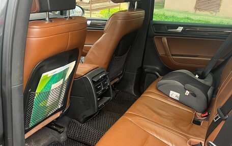 Volkswagen Touareg III, 2014 год, 2 950 000 рублей, 8 фотография