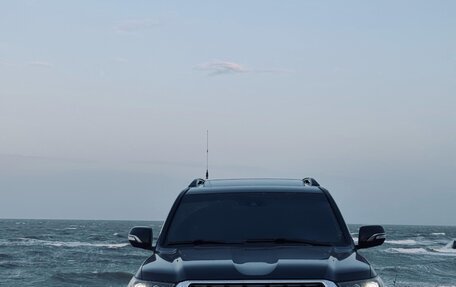 Toyota Land Cruiser 200, 2016 год, 6 500 000 рублей, 1 фотография