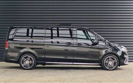 Mercedes-Benz V-Класс, 2025 год, 14 990 000 рублей, 4 фотография