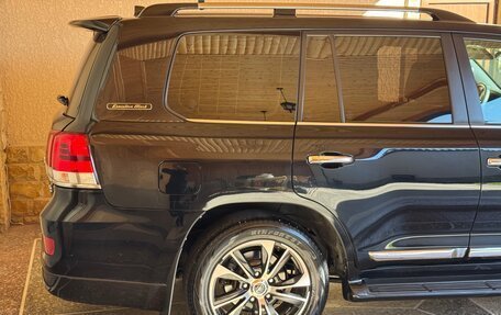 Toyota Land Cruiser 200, 2016 год, 6 500 000 рублей, 10 фотография