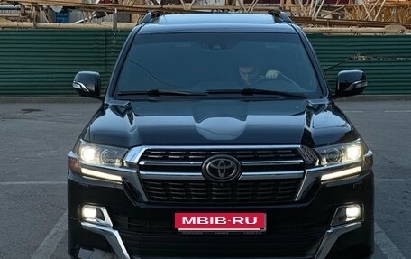 Toyota Land Cruiser 200, 2016 год, 6 500 000 рублей, 2 фотография