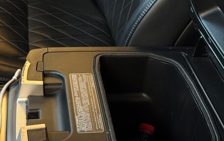 Toyota Land Cruiser 200, 2016 год, 6 500 000 рублей, 18 фотография