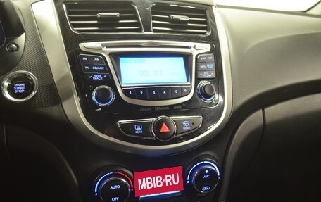 Hyundai Solaris II рестайлинг, 2014 год, 710 000 рублей, 16 фотография