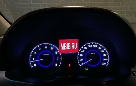 Hyundai Solaris II рестайлинг, 2013 год, 820 000 рублей, 22 фотография