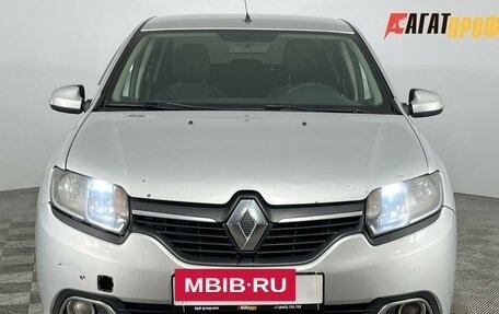 Renault Logan II, 2018 год, 375 000 рублей, 2 фотография