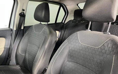 Renault Logan II, 2018 год, 375 000 рублей, 23 фотография