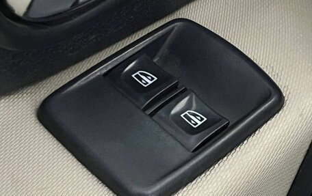 Renault Logan II, 2018 год, 375 000 рублей, 15 фотография