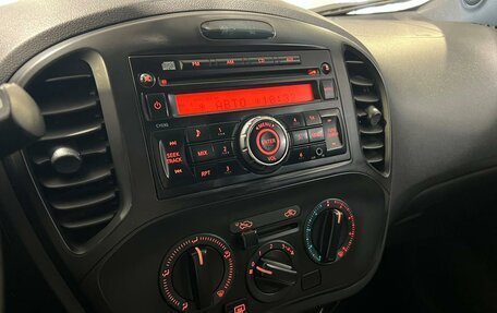 Nissan Juke II, 2013 год, 909 000 рублей, 12 фотография