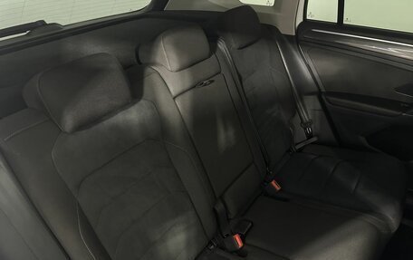 Volkswagen Tiguan II, 2018 год, 2 200 000 рублей, 15 фотография