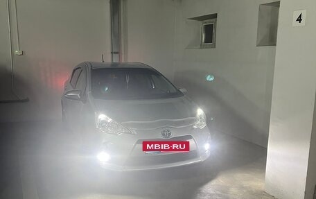 Toyota Aqua I, 2014 год, 650 000 рублей, 12 фотография