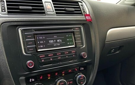 Volkswagen Jetta VI, 2013 год, 980 000 рублей, 9 фотография