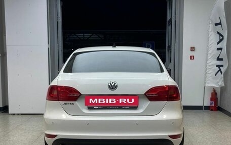 Volkswagen Jetta VI, 2013 год, 980 000 рублей, 6 фотография
