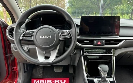 KIA K3, 2021 год, 1 400 000 рублей, 11 фотография