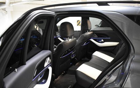 Mercedes-Benz GLE, 2024 год, 18 200 000 рублей, 18 фотография