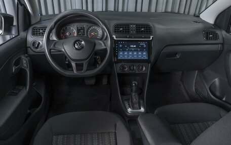 Volkswagen Polo VI (EU Market), 2019 год, 1 349 000 рублей, 6 фотография