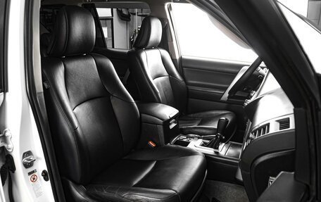 Toyota Land Cruiser Prado 150 рестайлинг 2, 2013 год, 3 779 000 рублей, 8 фотография