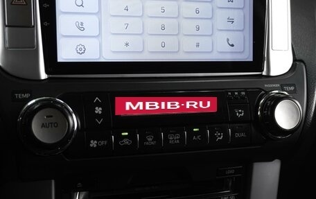 Toyota Land Cruiser Prado 150 рестайлинг 2, 2013 год, 3 779 000 рублей, 12 фотография