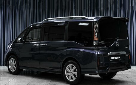 Honda Stepwgn IV, 2015 год, 1 979 000 рублей, 2 фотография