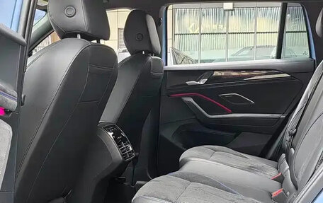 Volkswagen Tiguan, 2025 год, 4 200 111 рублей, 14 фотография