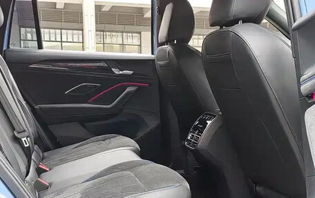 Volkswagen Tiguan, 2025 год, 4 200 111 рублей, 20 фотография