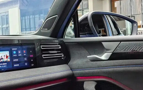 Volkswagen Tiguan, 2025 год, 4 200 111 рублей, 19 фотография