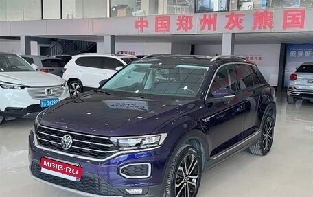 Volkswagen T-Roc I, 2021 год, 1 490 000 рублей, 1 фотография