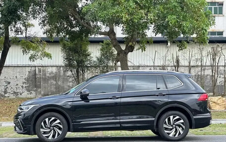 Volkswagen Tiguan II, 2024 год, 3 710 000 рублей, 3 фотография