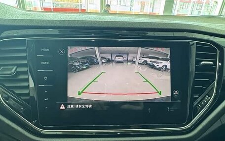 Volkswagen T-Roc I, 2021 год, 1 490 000 рублей, 12 фотография