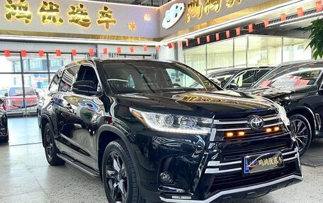 Toyota Highlander III, 2021 год, 3 000 000 рублей, 3 фотография