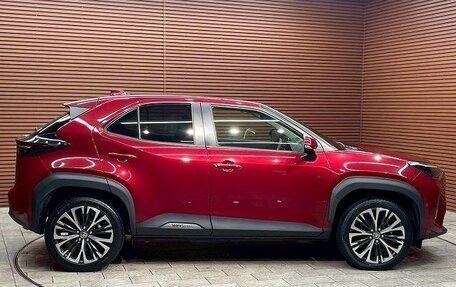 Toyota Yaris Cross, 2021 год, 1 650 000 рублей, 7 фотография