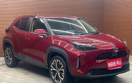 Toyota Yaris Cross, 2021 год, 1 650 000 рублей, 3 фотография