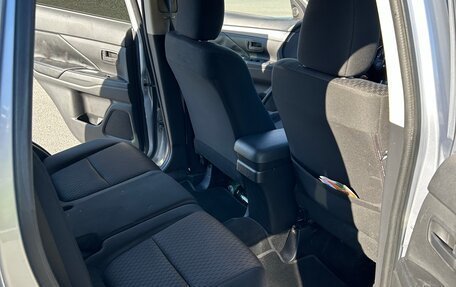 Mitsubishi Outlander III рестайлинг 3, 2012 год, 1 150 000 рублей, 11 фотография