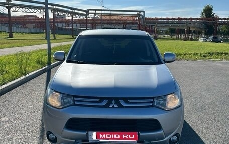 Mitsubishi Outlander III рестайлинг 3, 2012 год, 1 150 000 рублей, 1 фотография
