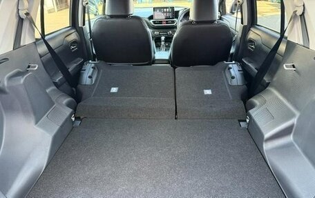 Daihatsu Rocky, 2022 год, 1 092 000 рублей, 36 фотография