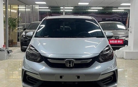 Honda Fit, 2021 год, 950 000 рублей, 2 фотография