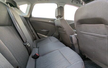 Opel Astra J, 2013 год, 750 000 рублей, 25 фотография