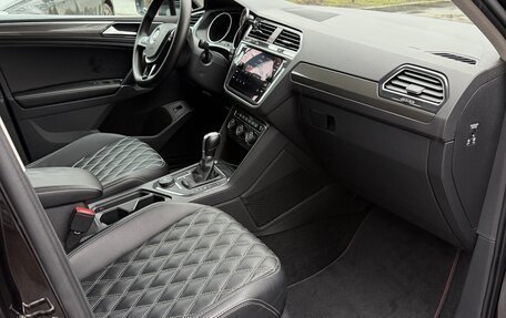 Volkswagen Tiguan II, 2018 год, 2 275 000 рублей, 14 фотография