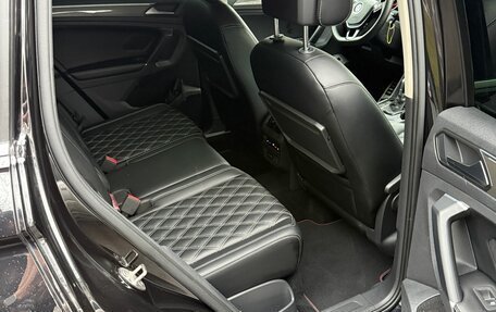 Volkswagen Tiguan II, 2018 год, 2 275 000 рублей, 11 фотография