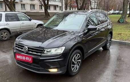 Volkswagen Tiguan II, 2018 год, 2 275 000 рублей, 5 фотография