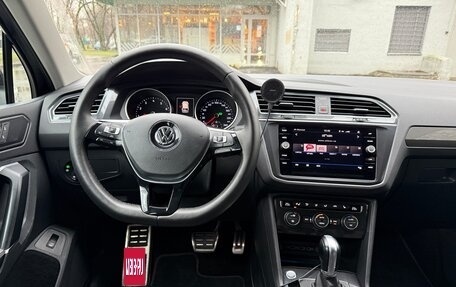 Volkswagen Tiguan II, 2018 год, 2 275 000 рублей, 22 фотография